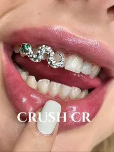 1ps Snake Cool Tooth Cap Grillz – 14K Gold & Silver Plated Copper with Green CZ Eyes, Edgy Hip-Hop Jewelry for Black Women, Girls & Men. Perfect for Halloween, Music Festivals, Couple Gifts & K-Pop Style, Tooth Gems