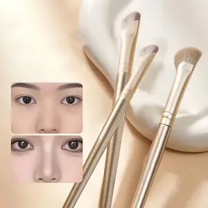 Golden Crescent Nose Contour Brush – 3D Sculpting, Side Nose Shadow, Highlight & Contour for Nose Bridge & Wings, Soft Bristle Makeup Tool, Makeup Blending Brush, Highlighter Brush, Soft Cosmetic Brushes