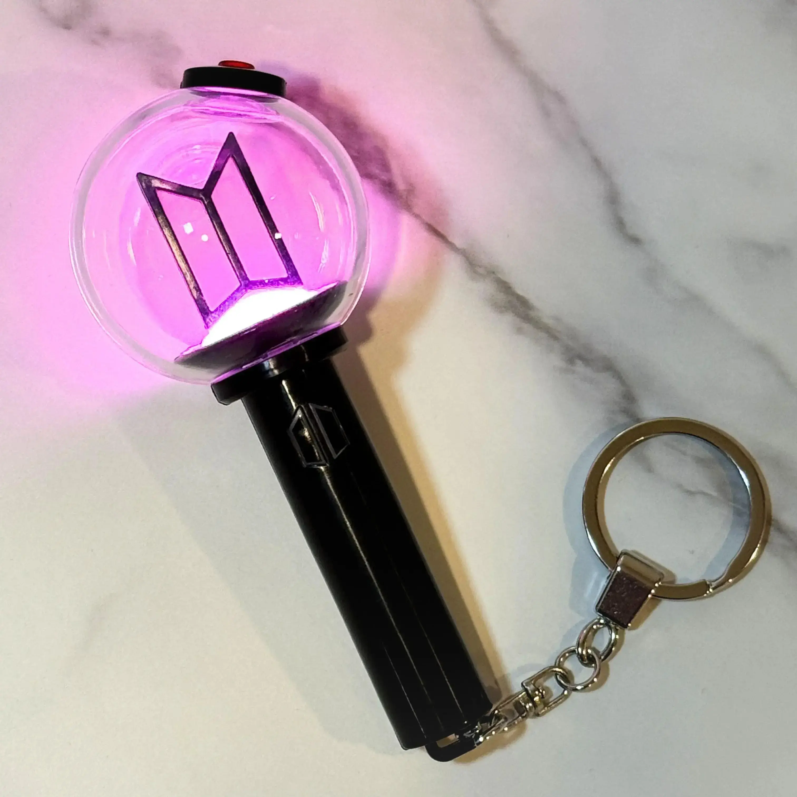 Mini Kpop LED light stick keychain, seven light colors and four modes Mini Kpop LED light stick keychain, seven light colors and four modes