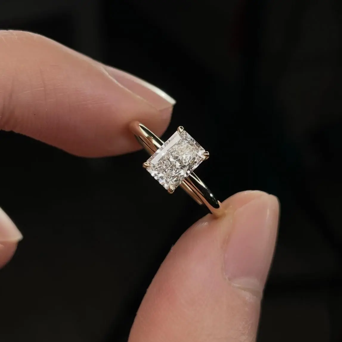 Lab-grown diamond, 1 carat; E; VS1; IGI certified; Radiant cut elegant prong setting ring with a luxurious feel; versatile for everyday wear; engagement/proposal diamond ring,  11073, S925 silver plated with 18K gold.