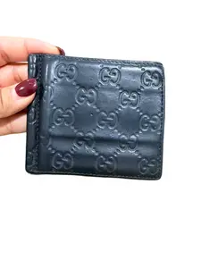 Pre-owned GUCCI Leather Small Leather Goods Guccissima Compact Wallet with Clip Perfect for Daily Use