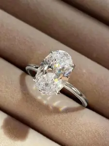 Women's Oval Zirconia Ring, 18k Simulated Diamond Engagement Ring, Elegant Jewelry Gift, Daily Wear, All Seasons