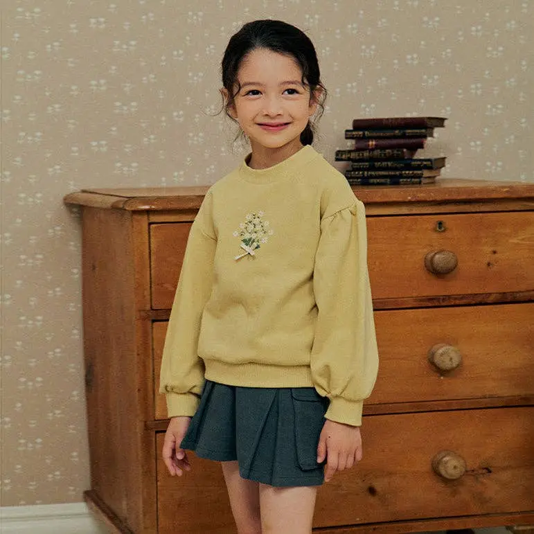 Karina Puff Sleeve Flower Sweatshirt