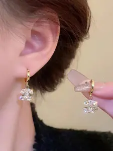 Women's Earrings Copper Zirconia Studs Vintage Style Small Elegant Design Perfect for Any Occasion Ladies Jewelry Accessories