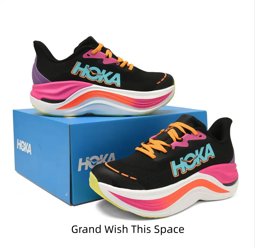 Signature oversized thick midsole, cloud-level cushion for knees Signature oversized thick midsole, cloud-level cushion for knees