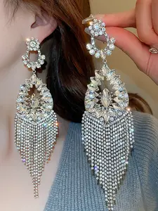 Large Crystal Flower Dangle Earrings for Women, Perfect for Wedding Party Evening Wear, Casual Style Zinc Alloy Chain, All Seasons, Statement Earrings, Shining Earrings