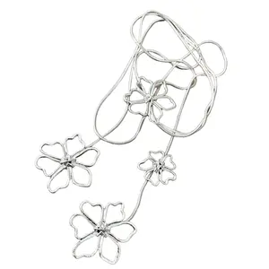 Hollows Flower Decoration Necklace Fashion Statement Lady Jewelry