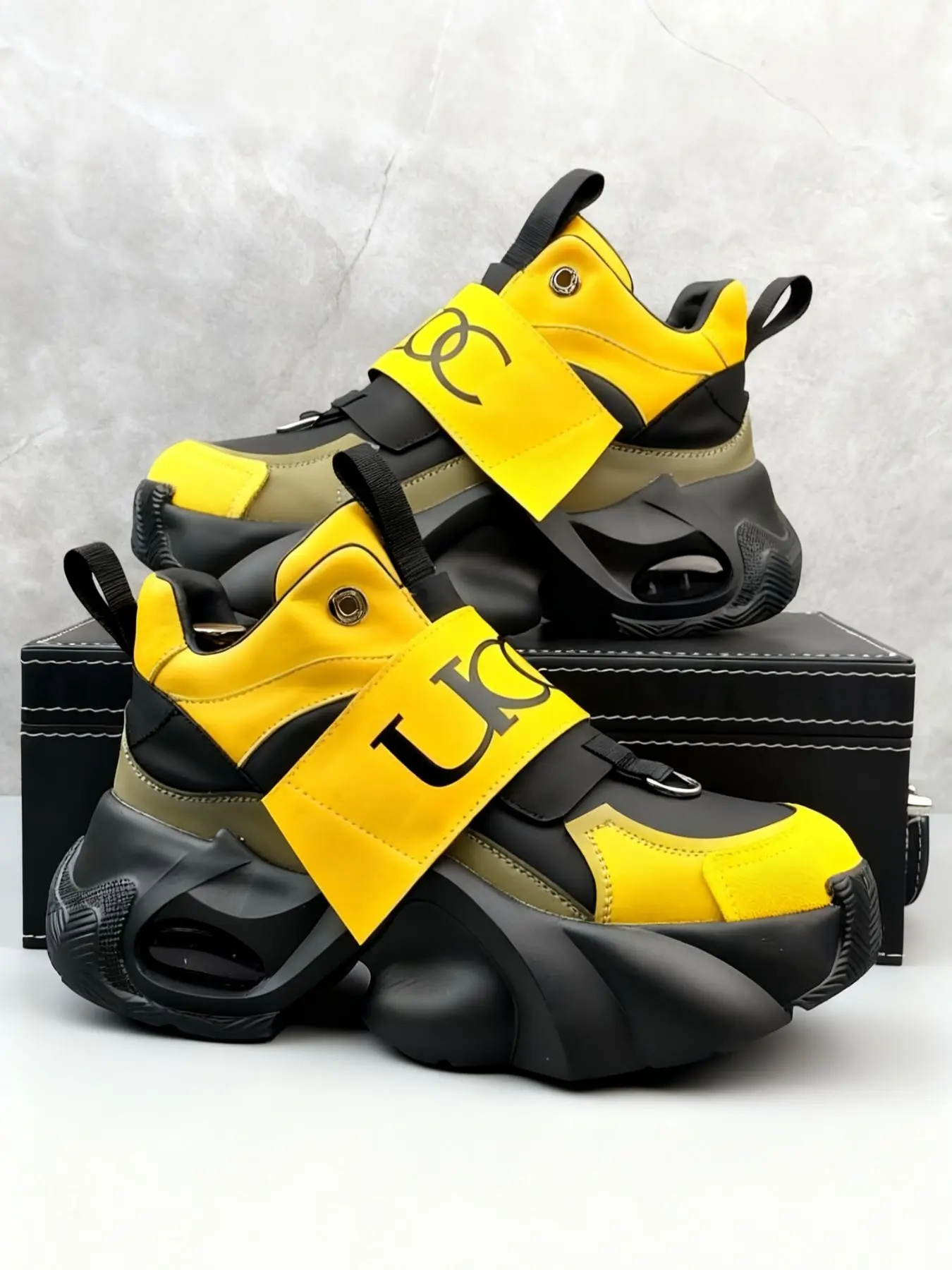 Trendy Thick Sole Elevator Dad Shoes Anti-Slip Sports Platform Sneakers Casual High Top Footwear Sneakers Height Shoes Sizes 39-46, Perfect for Everyday Wear