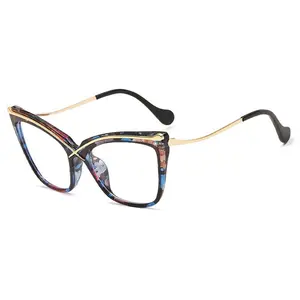 New Retro Cat’s Eye Flat Glasses Large Metal Frame with Anti-Blue Light Trendy & Stylish Glasses for Women Perfect for Fashionable Everyday Looks & Digital Detox