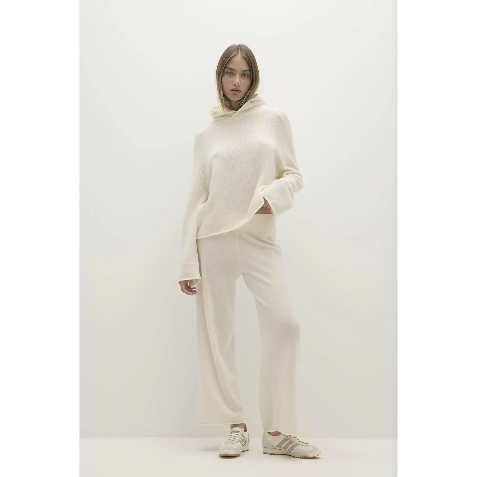 MAI CASHMERE HOODIE