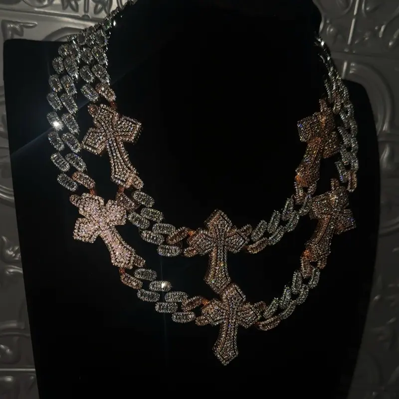 Triple - 15.5 mm Triple cross, Baguette Cuban link chain