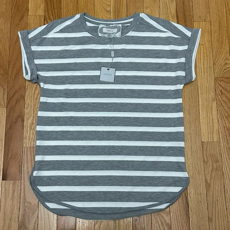 Cupio NWT Stripped Short Sleeve Blouse - Gray & White Stripes, Round Neck, Regular Fit, Casual Style