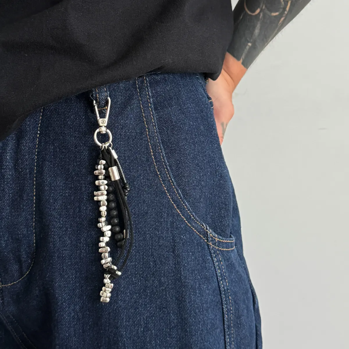 Male Dual-Strand Beaded Jean Chain Keychain - Irregular Silver Chip Beads, Lava Rock, Leather Tassel Clip-On Pants Charm, Heavy-Duty Durable Vintage Punk Streetwear Accessory for Music Festival & Daily Styling, Sturdy, Casual