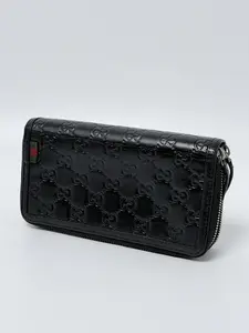Pre-owned GUCCI leather Clutches & Wristlets Guccissima zip around long wallet JD0280GG