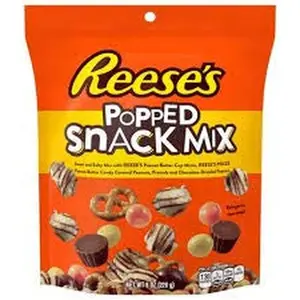REESE'S Popped Snack Mix, 4 oz 2Bag – Peanut Butter Candy, Chocolate, Mini Pretzels & Popcorn – Salty Sweet Snack