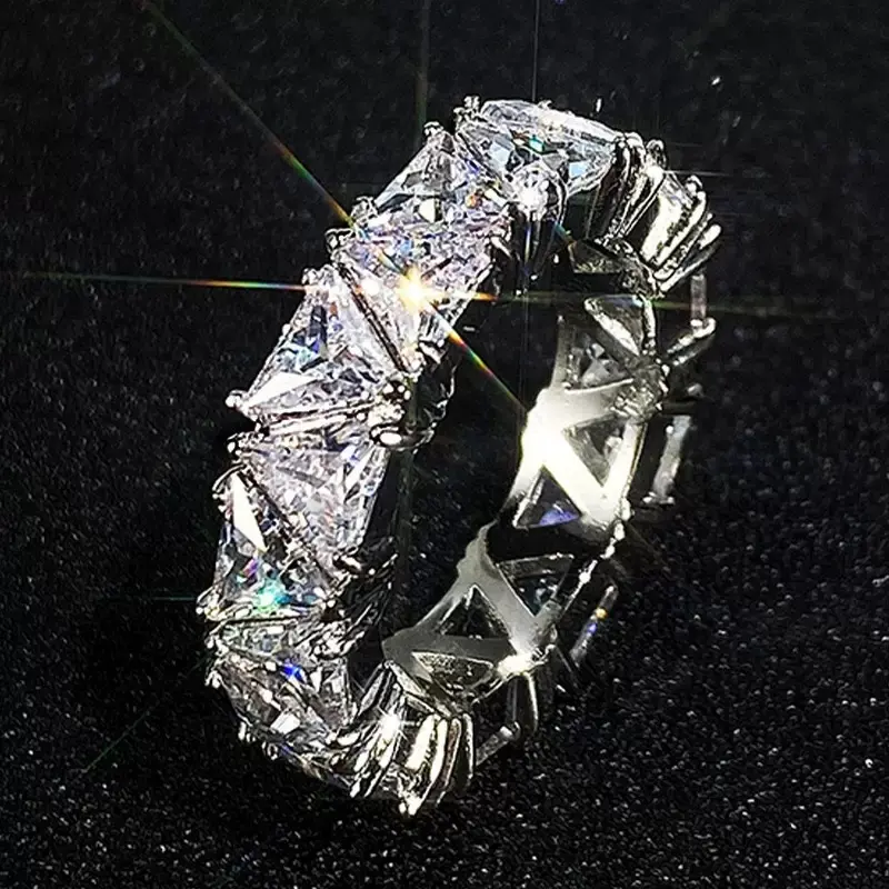 Triangular zircon ring, plated promise ring, eternal symbol..   Elegant Rhinestone Decorated Ring, Ideal for women, perfect for everyday wear.An elegant birthday or commitment gift, Solitaire Engagement Ring,summerwins jewelry modern christian faith