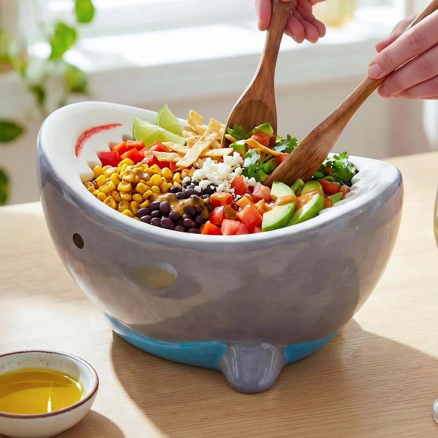 40 oz Large Shark Salad Bowl, Handmade Fruit Bowls for Kitchen Counter, Decorative Key Bowl Cute Ceramic Ramen Popcorn Snack Candy Serving Bowls, Unique Funny Shark Gifts Birthday Party Decorations Grey Shaped