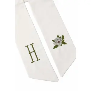 Elegant Cotton Embroidered Wreath Sash with Monogram & Initial Wreath Design for Front Door Decor - Durable & Versatile Spring & Summer Decoration