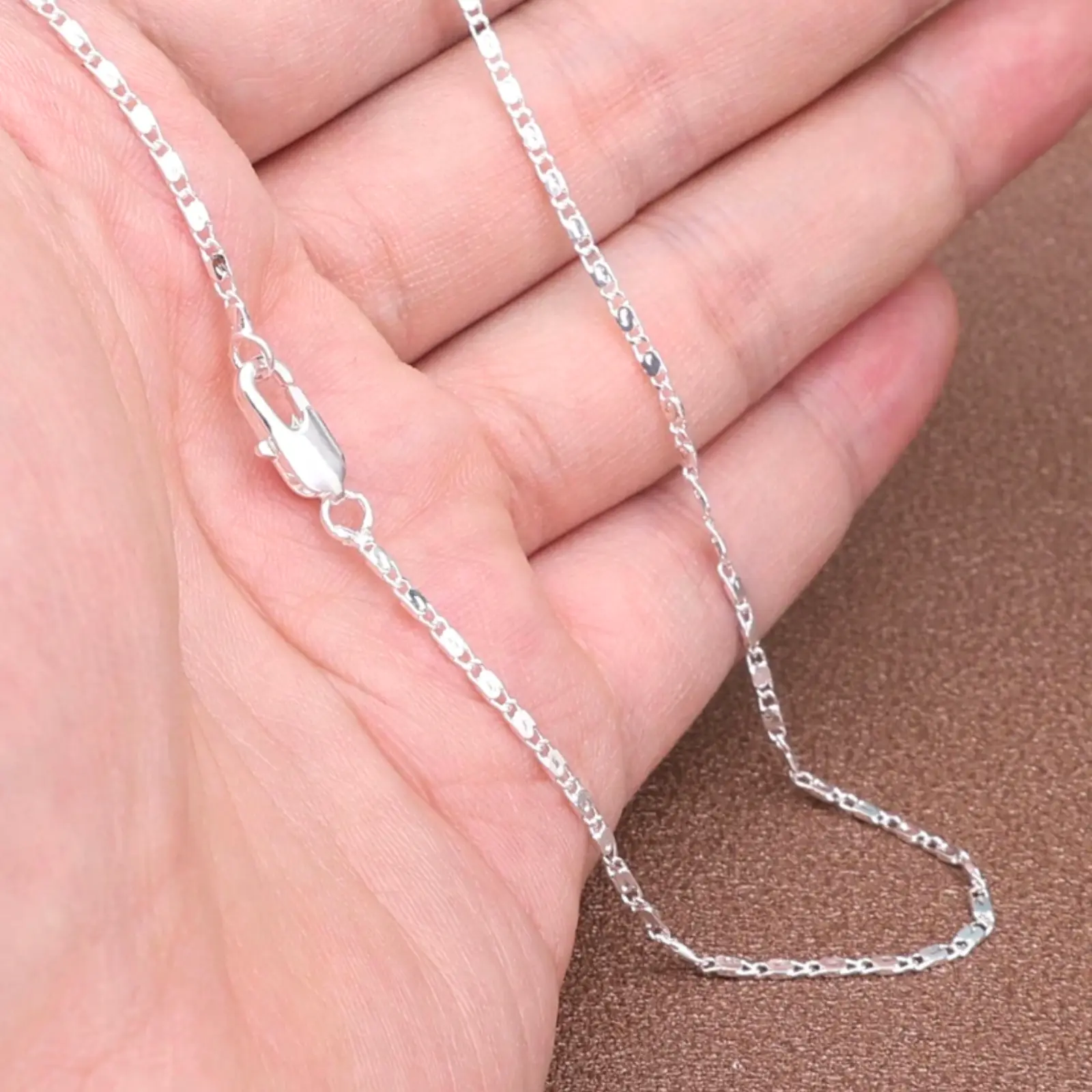 High-end fashion 925 silver plated flat necklace - 2mm chain - for women - suitable for daily wear - weddings - parties - gifts
