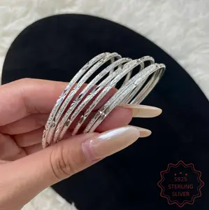 925 Silver Bracelet—Stylish Women's Jewelry. Featuring a classic, minimalist style, it makes an ideal gift for holidays, parties, or birthdays.