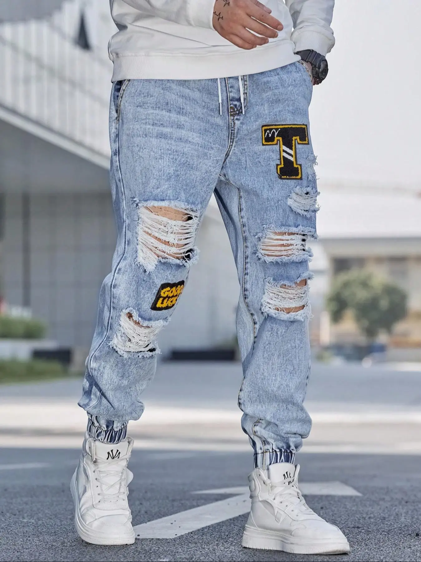 Men's Patched Ripped Distressed Knee Leg Jeans Drawstring Waist, Loose Casual Fashion Street for Daily Wear, Men's Trousers for All Seasons, Knee Pants