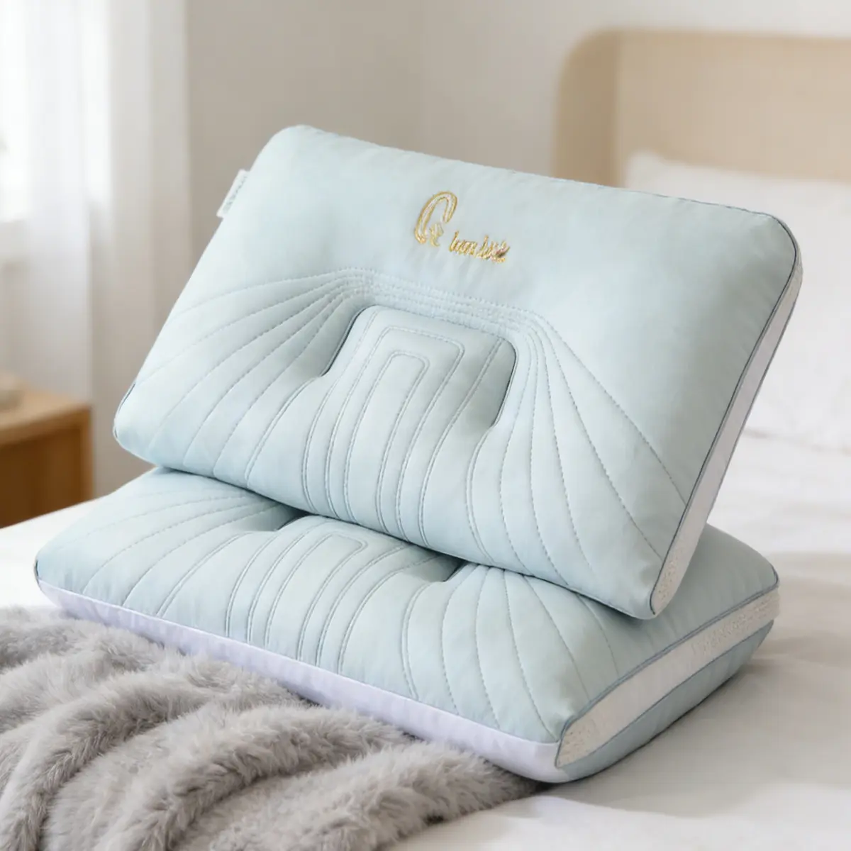 Cooling Silk Pillow - Silk Fabric Bedding Pillow, Breathable, Lightweight, Skin-Friendly for Cooling Sleep, Hand Wash Only