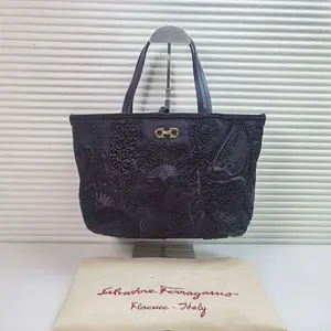 Pre-owned Nylon Shoulder Bags Ferragamo Runway Piece Black calfskin Nylon