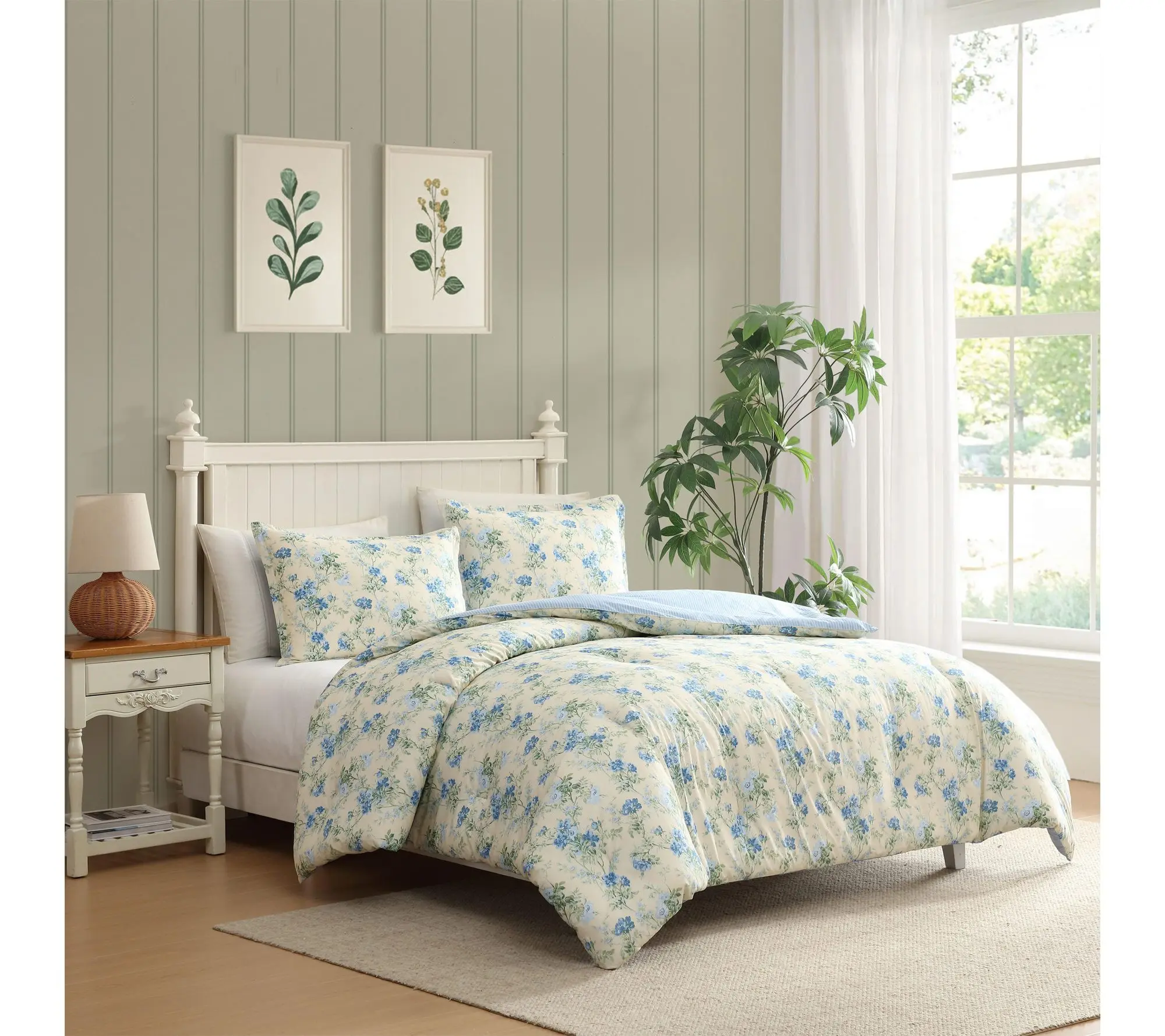 Laura Ashley Blossom Dance Yellow Cotton QueenComforter Set Laura Ashley Blossom Dance Yellow Cotton QueenComforter Set