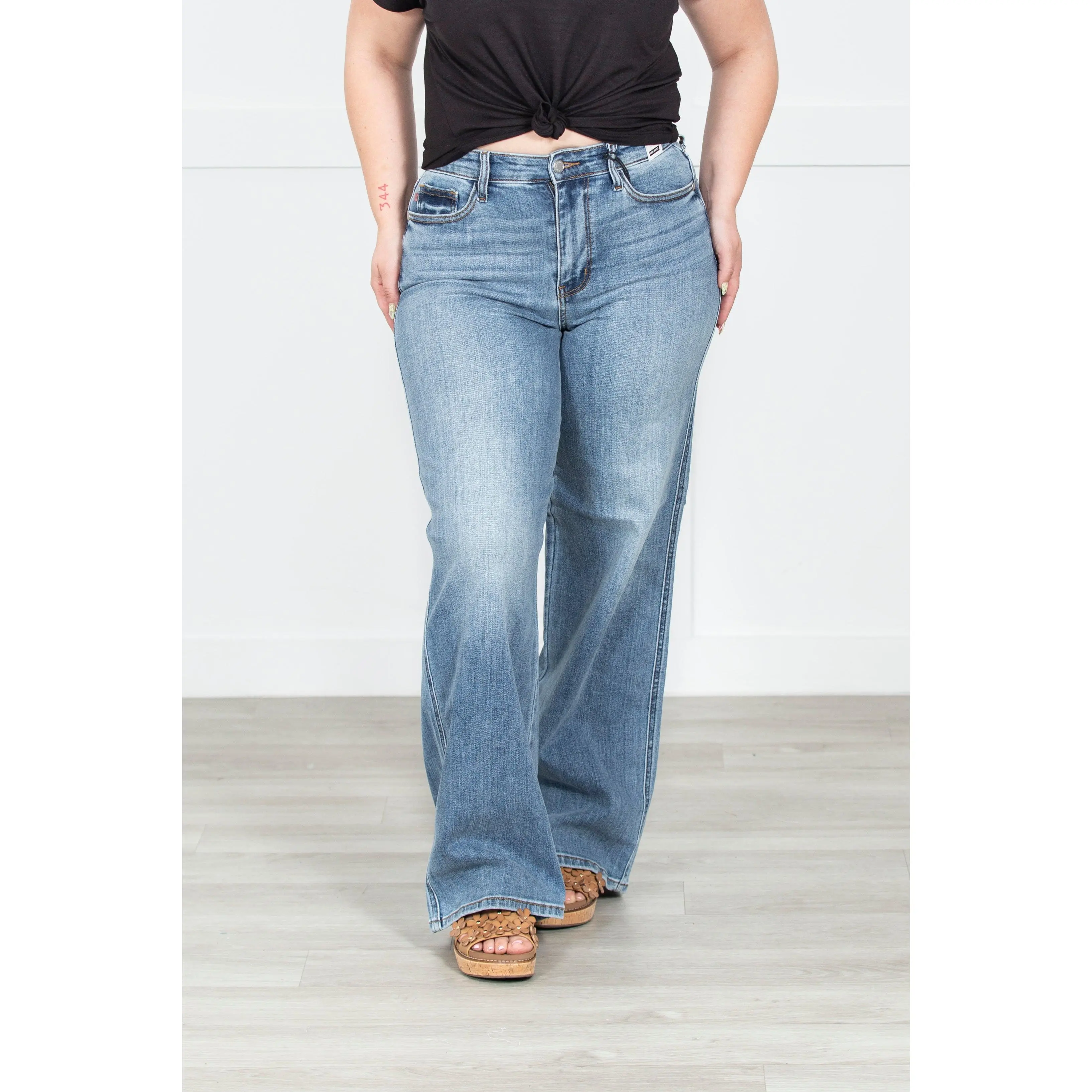 Women's Angie Judy Blue High Rise Column Straight Jeans - Cotton-Polyester-Spandex Stretch Fabric, Button Fly Closure, Pockets, True Sizes, Soft Indigo Wash Plain Plus Size Bottoms for Elegance (20W,24W)