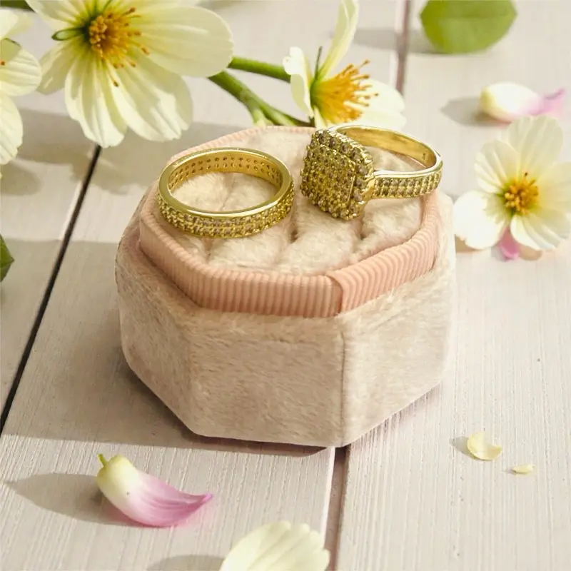 Women's Engagement Rings - Perfect for Weddings and Special Occasions