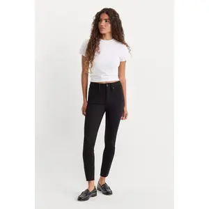 NEVER FADE GOOD PETITE SKINNY JEANS | BLACK