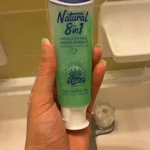 OCCOTAPS Agave Natural Herbal Toothpaste with Blue Agave Extract Brightens Teeth Strengthens Enamel Fluoride-Free Probiotics Mint Niacinamide - Oral