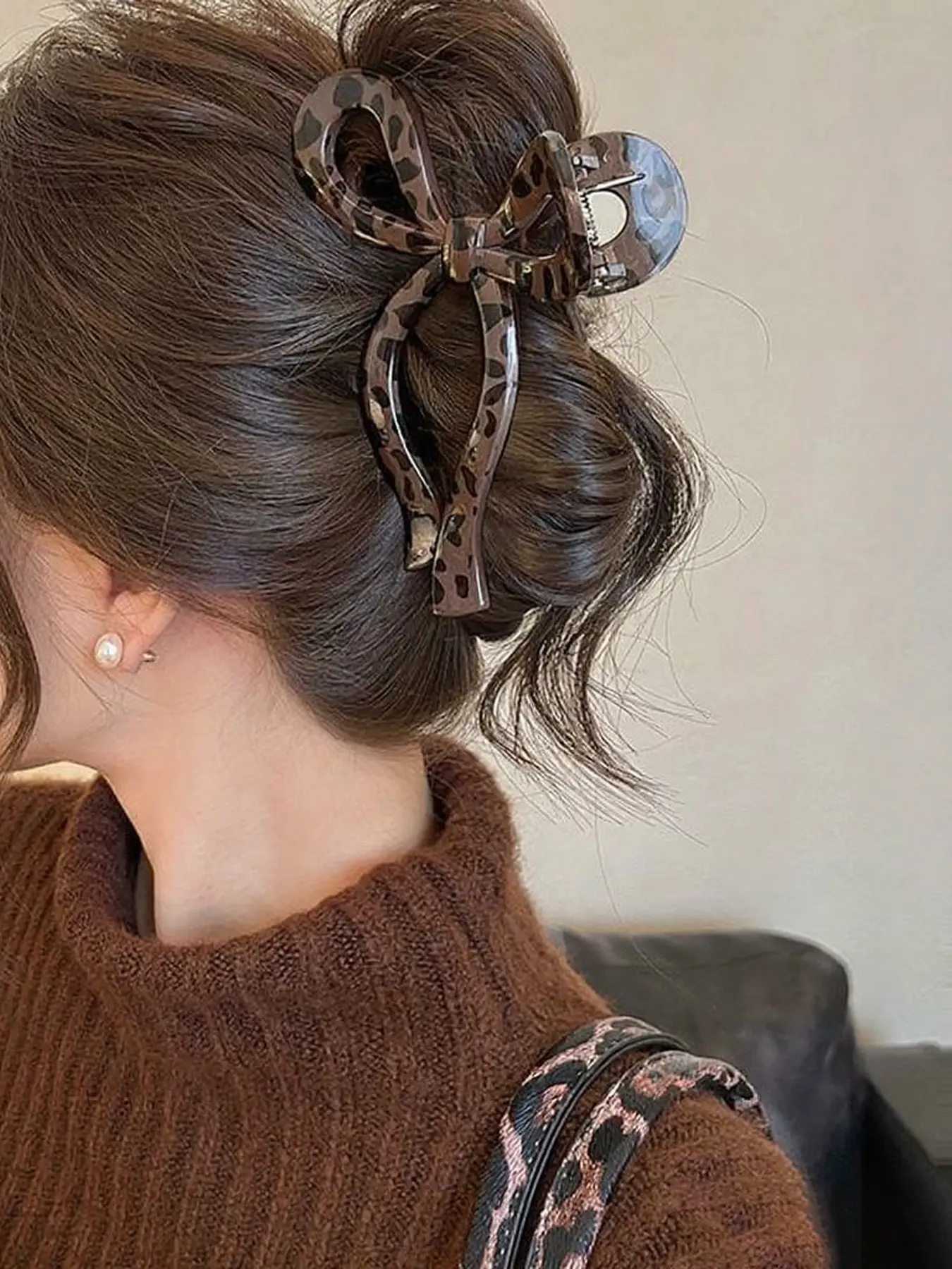 Leopard Print Bow Hair Clip, Leopard Bow Design, Stylish Women's Accessory, Perfect for All Seasons, Fashionable Headpiece for Daily Wear, Hair Claw Clips