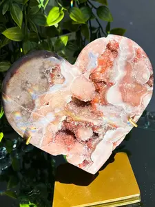 1PC Rare Large Pink Amethyst Flower Agate Heart Specimen, Awesome Combination of Pink Cherry Blossoms and Amethyst, Loose Gemstones, Perfect Home Decorative Art, Decoration, Unique Valentine's Day Gift, The Ideal Choice for Crystal Enthusiasts