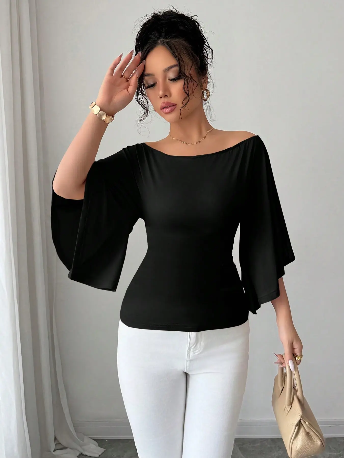 Elegant Off-Shoulder Flare Sleeve Women's Shirt, Basic Casual Simple Commuter Style, Fashionable Versatile Aesthetic Blouse for Everyday Wear Tops