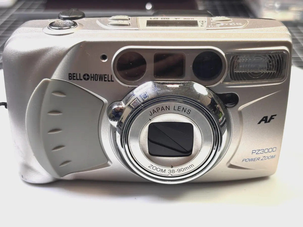 Bell & Howell PZ3000 35mm Film Camera - Power Zoom 38-90mm - Tested & Working