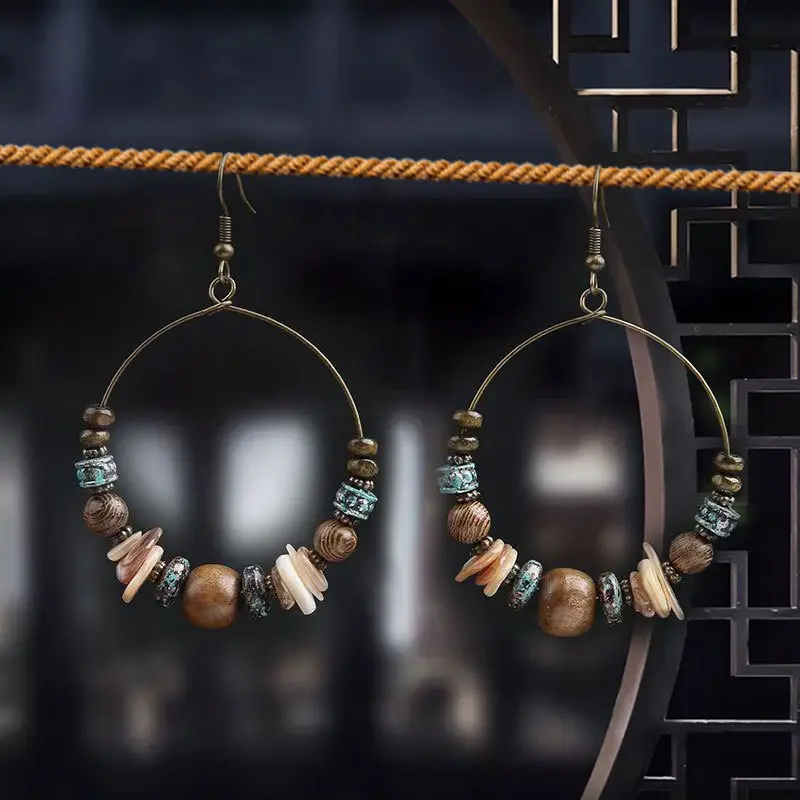 H2237 1 wooden bead ear ring