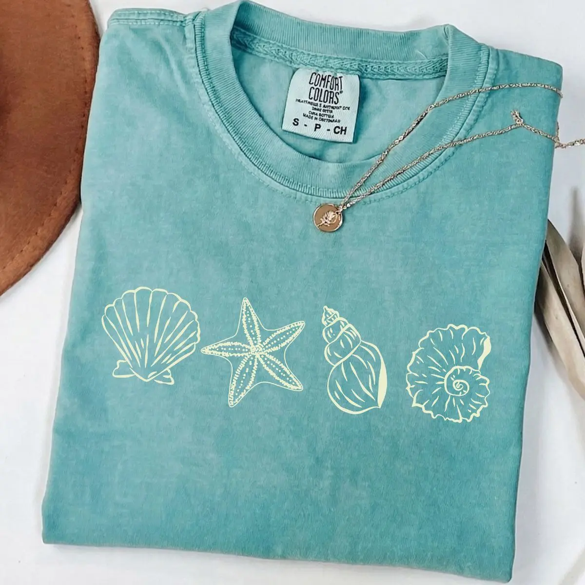 Comfort Colors Seashell Tshirt, Preppy Beach T Shirt, Coastal Aesthetic Tee, Oversized Ocean Lover Seashell T Shirt