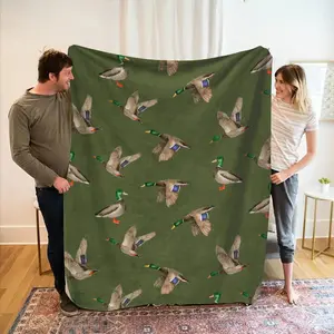 Duck Theme Plush Blanket, Soft Fluffy Material, Perfect for Office Naps, Sofa Relaxing, Car Warmth, All Seasons Use, Cozy Throw Blanket