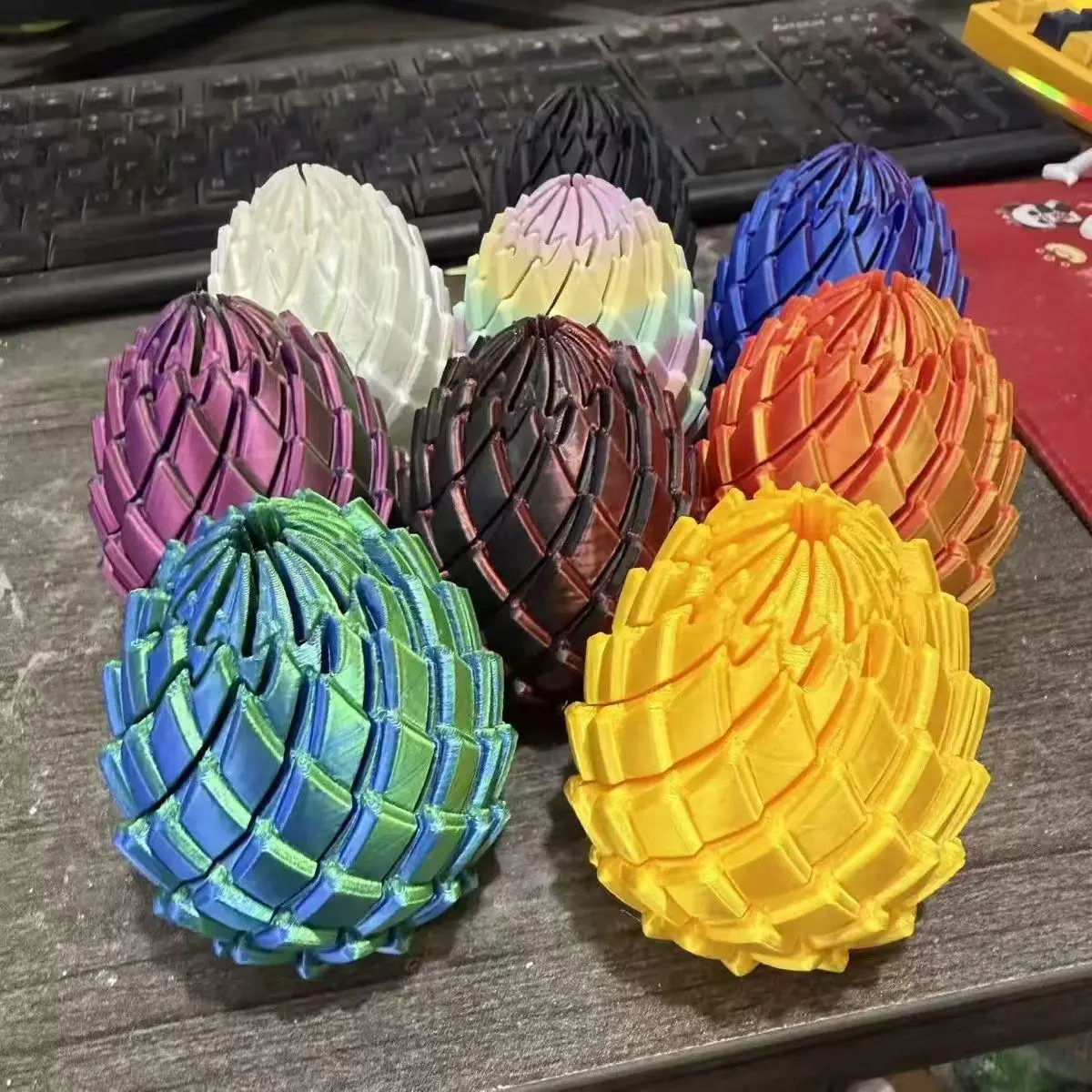 3D Printed Dragon Egg Stress Toy Articulated Stretching Sensory Fidget Toy Deformable Dragon Egg Gift for Kids Adult Fidgets