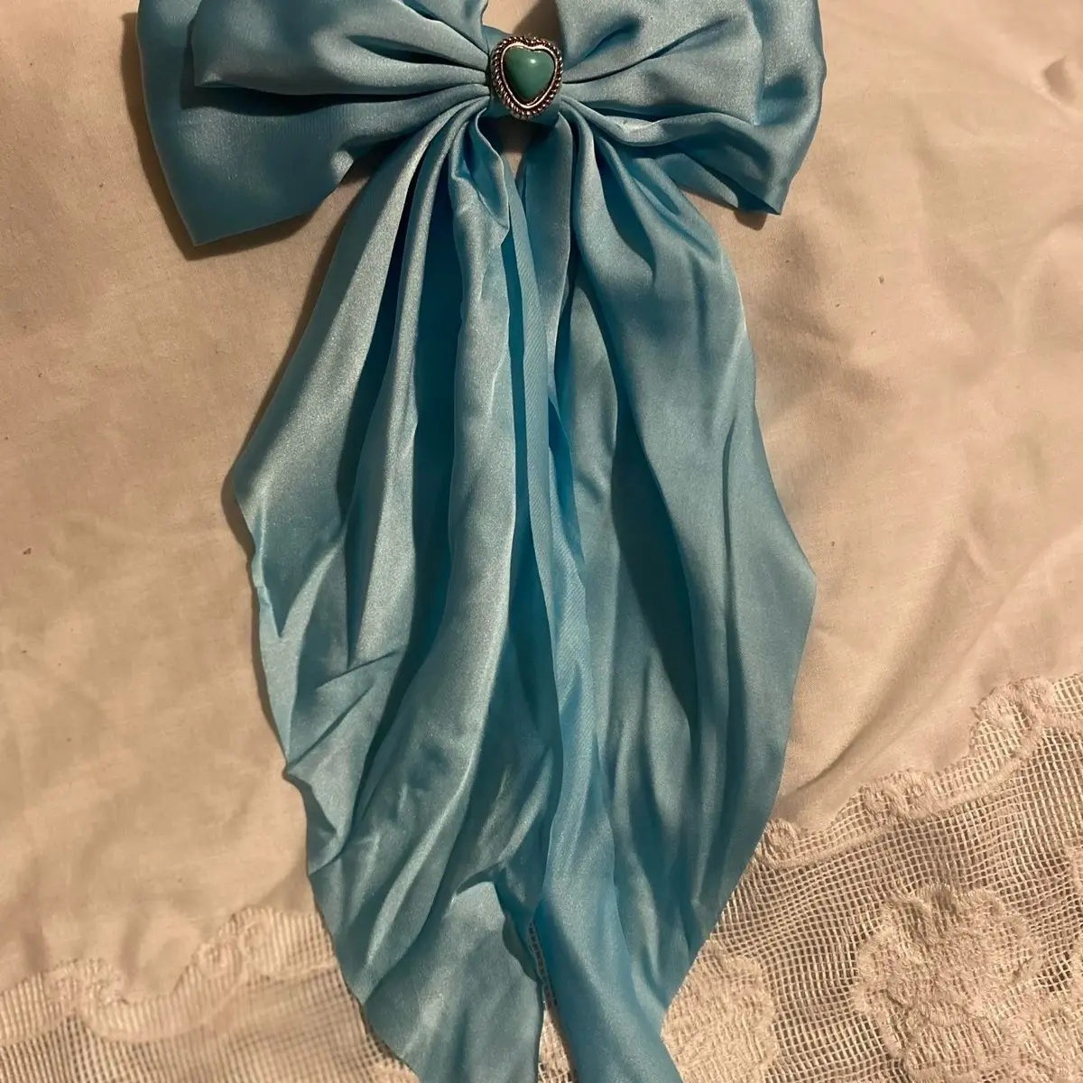 Turquoise bow
