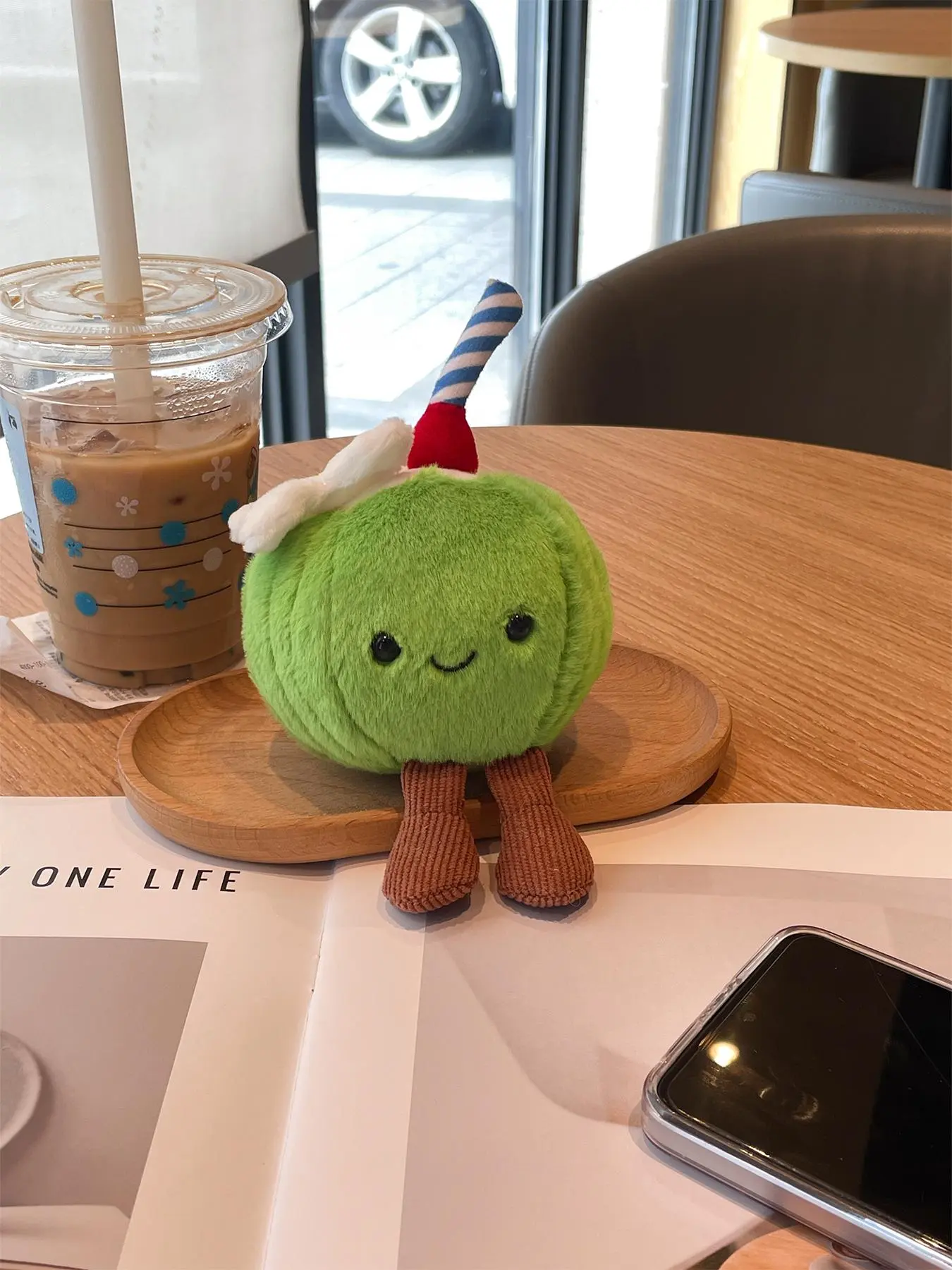 Cute Coconut Design Plush Keychain, Coconut Juice Plush Toy Pendant, Car Accessory and Bag Charm, Keychain for Bags, Perfect Gift and Collectible for Kids, Keychain Kawaii