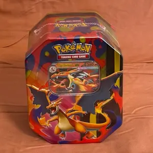 Pokémon TCG: Mega Charizard Tin