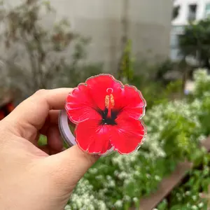 Red Hibiscus Flower MagSafe Phone Grip – Bold Tropical Floral Magnetic Pop Socket & Kickstand – Summer Aesthetic Phone Holder Gift for Women & Girls