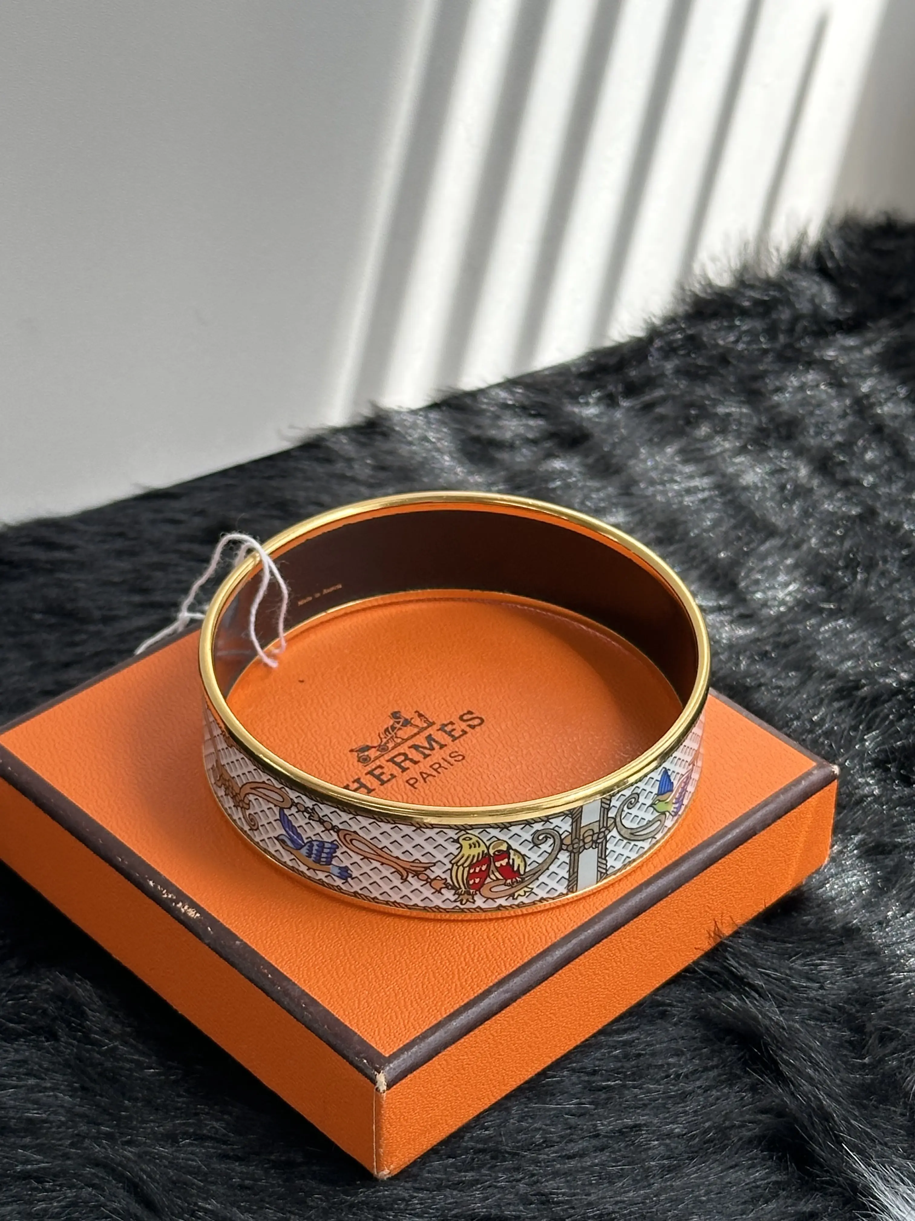Pre-owned HERMÈS an shown bracelet Hermes Emaille GM / Metal Enamel White MR13042026A860