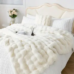 Solid Color Fuzzy Blanket, 1 Count Modern Simple Lightweight Warm Throw Blanket, Soft Comfortable Bedding Blanket for Home Office Travel, Fluffy Blanket
