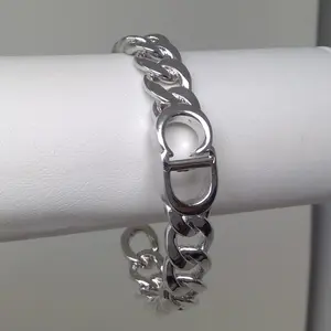 CD INITIAL CHAIN CUFF BRACELET