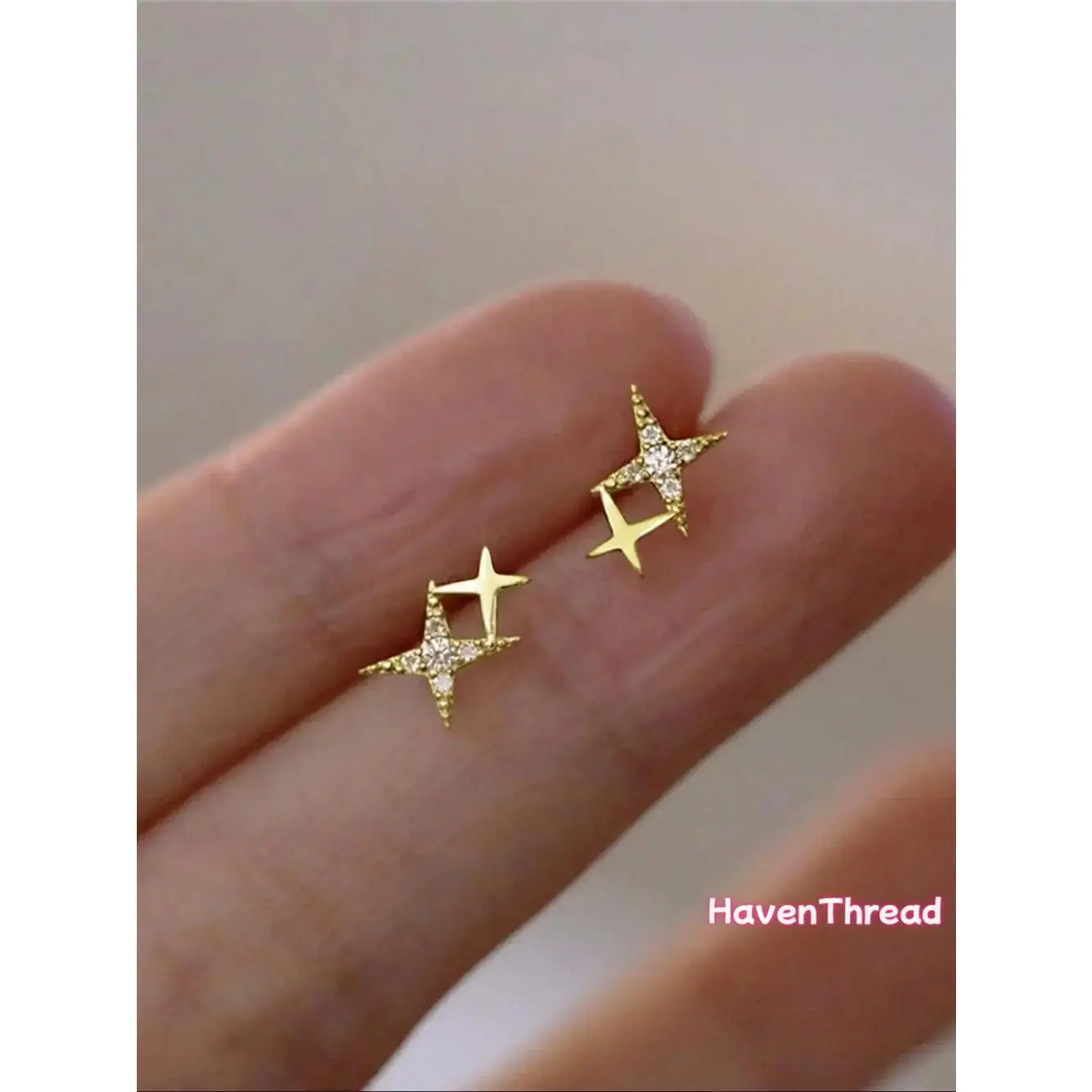 Women's Dainty Star Ear Studs - Fashion Copper Jewelry with Lustrous Appeal, Shiny Artificial Zirconia, Rhinestones, Long-Lasting Quality for Holiday Parties (Sports & Outdoor Clothing Accessory)