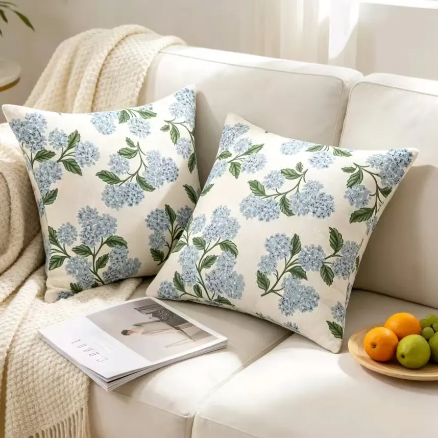 2 Pcs Spring Pillow Covers Blue Green Hydrangea Flower Decor Throw Pillows Vintage Floral Seasonal Summer Outdoor Decoration Pillowcase Linen Cushion Cover for Couch Sofa