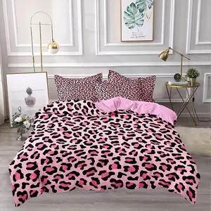 Three-piece pink leopard print quilt cover set, Bedroom Bedding Set, 1 quilt cover + 2 pillowcases (excluding quilt core and pillow core), letter printing, light and breathable, machine washable